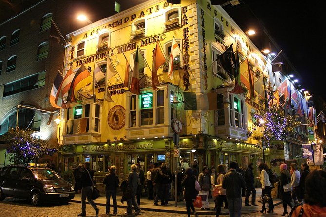Dublin Private Custom Tour, Off-The-Beaten-Path in Temple Bar with a Local - The historic pub stop and included drink
