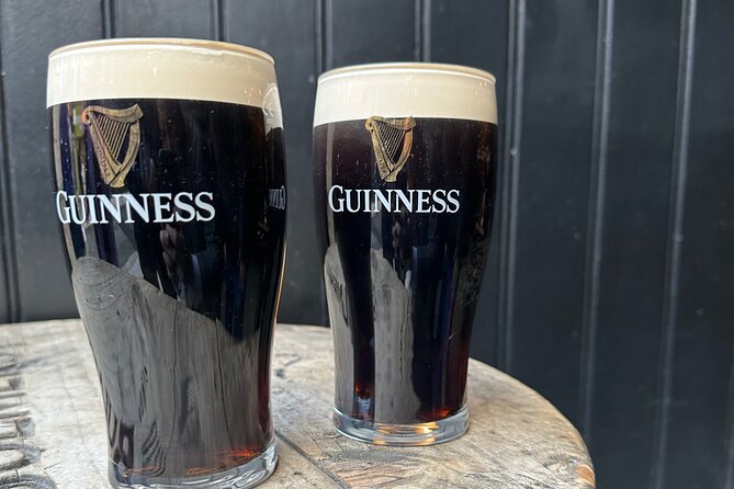 Dublin Pub Tour: Guinness Perfect Pour, Whiskey, Music and More - A Dublin pub tour with something to do at every stop