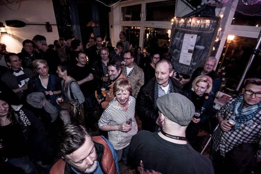 Duisburg-Ruhrot: Historic Harbor Pub Tour - Is $46 a fair price?