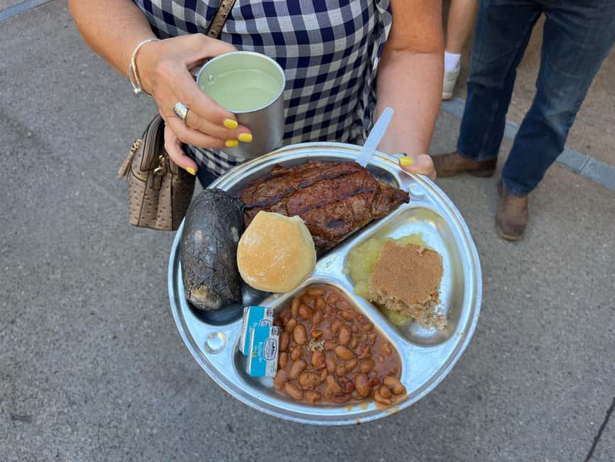 Durango: Bar D Chuckwagon Supper and Show Ticket - How long the evening really feels