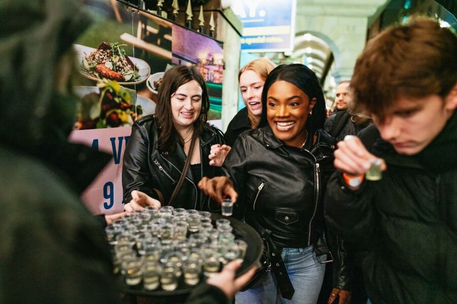 Edinburgh: 7 Bar Pub Crawl with 7 Shots & Discounts - Stops two and three: different rooms, different moods