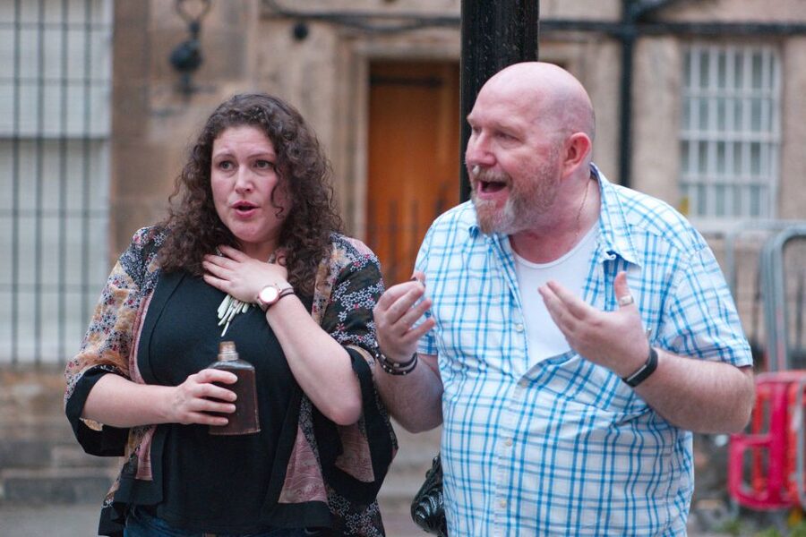 Edinburgh Literary Pub Tour with "Real-Actors" - The acting, jokes, and occasional dated edges