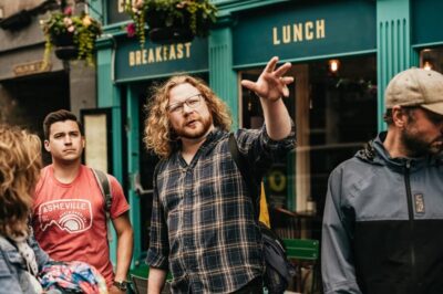 Pubs and History Guided Walking Tour with Beer