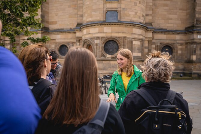 Edinburgh: Pubs & History Walking Tour with Beer Tasting - Starting on St Giles’ Street
