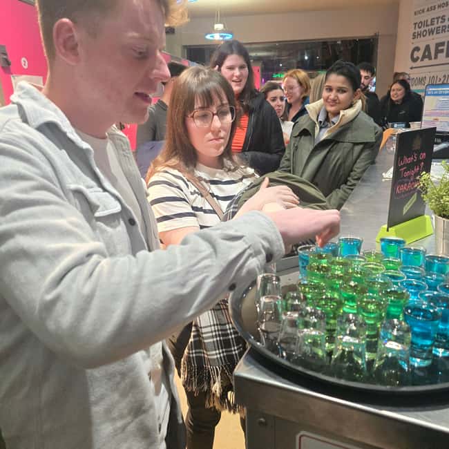 Edinburgh: Ultimate Pub Crawl Party with 7 Bars & 1 Club - Queue skipping and the value of the $20 price
