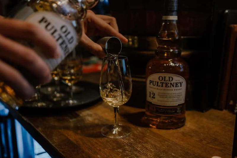 Edinburgh: Whisky Tasting and Storytelling in a Historic Pub - Key points to know before booking