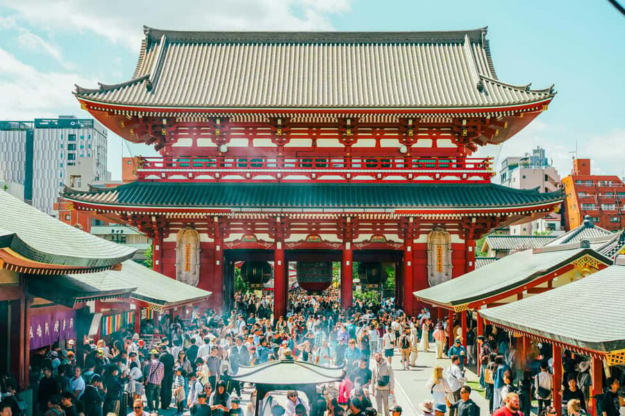 Explore Hidden Tokyo: Local Barhopping & Nightlife in Koenji - Small details that make the evening easier