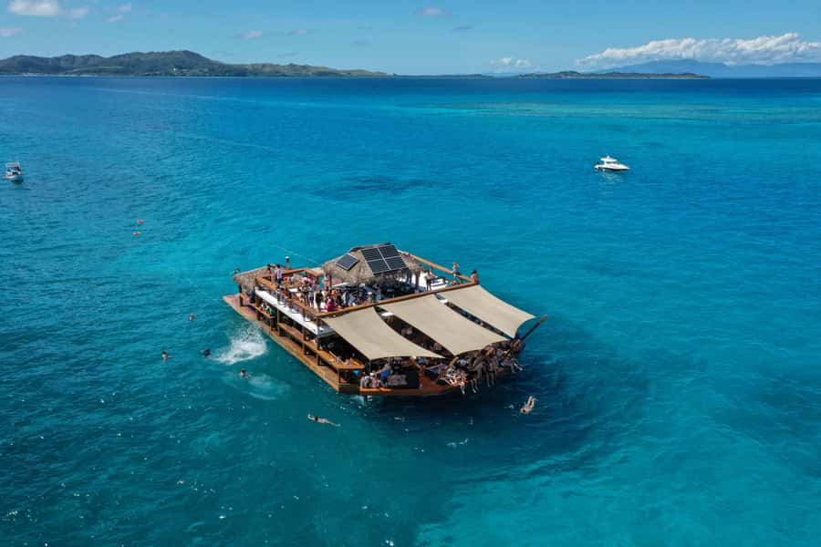 Fiji: Cloud 9 Floating Bar and Pizzeria Day Trip - What to bring and how to plan your day