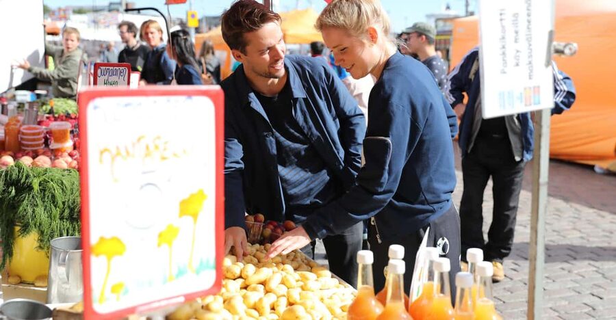 FOOD Tour with Rooftop Bar Visit in Helsinki - Jugend Hall and the city’s food story