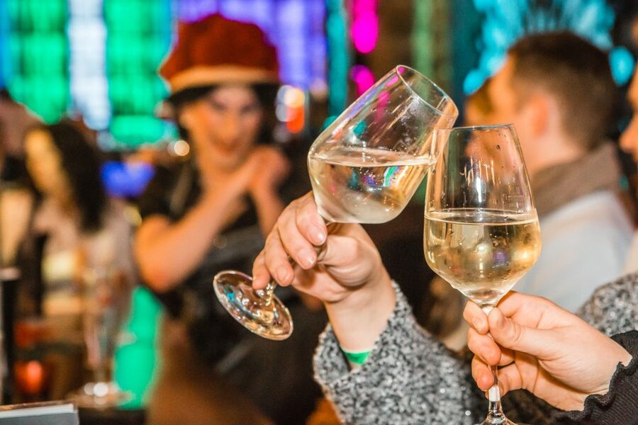 Freiburg: Guided Pub Crawl with Drinks - Starting at Hackl’s zapfBar in Freiburg’s old town