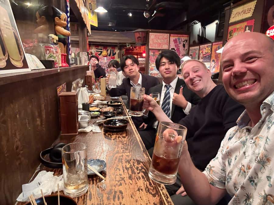 Fukuoka: Private Nightlife and Hidden Gems Tour with a Local - Kushida Shrine and Fukuoka’s cultural side