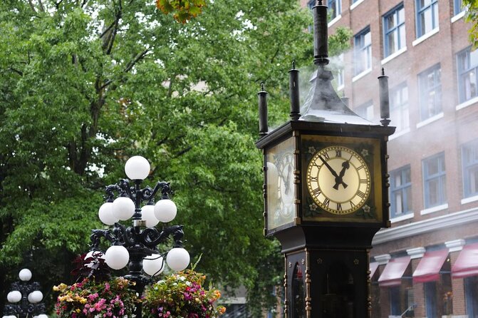 Gastown Pub Crawl - A five-hour route through Gastown after dark