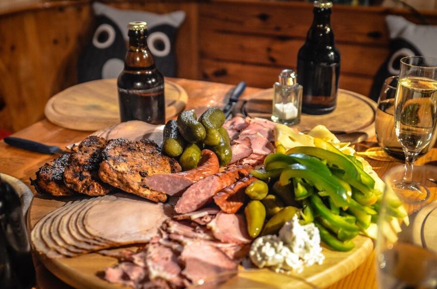 Gdansk Private Polish Beer Tasting Tour at Best Pubs & Bars - The pubs and restaurant, what to expect