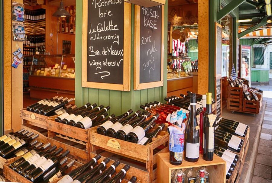German Wine Self-Guided Tour in Munich's Old Town Wine Bars - Key points at a glance
