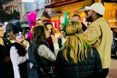 Ghost Tour and Haunted Pub Crawl Party with Free Shot