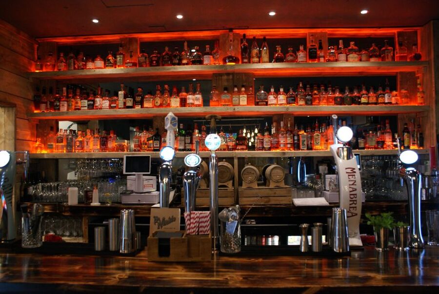 Glasgow: Beer Flight with a Haggis Taster in a Glasgow pub - Why the Barrowlands location adds character