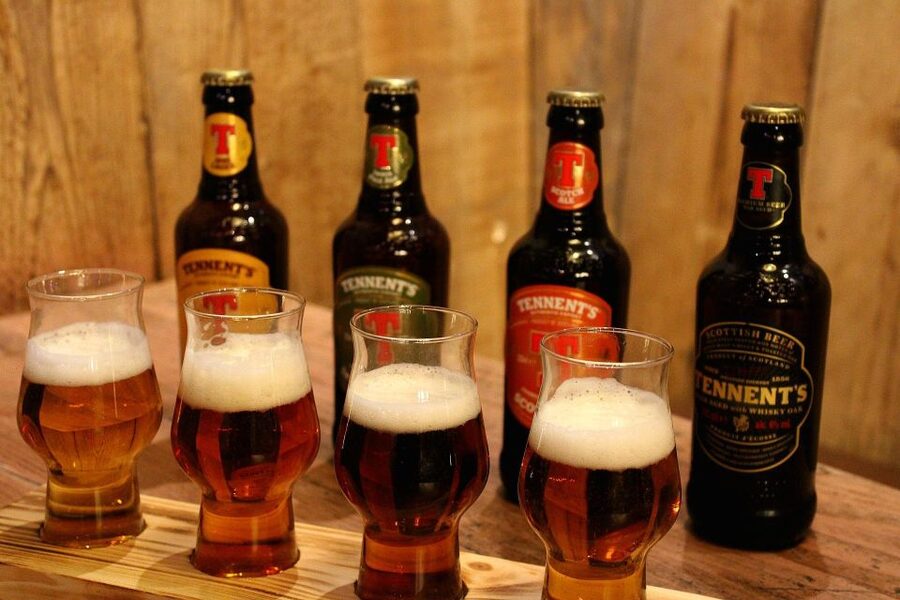 Glasgow: Beer Flight with a Haggis Taster in a Glasgow pub - Who will enjoy this experience most?
