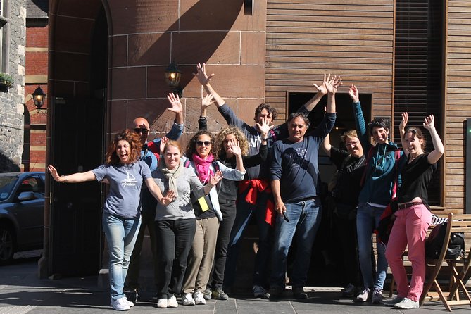 Glasgow: Pubs & History Walking Tour with Beer Tasting - A Glasgow history lesson with a pint in hand