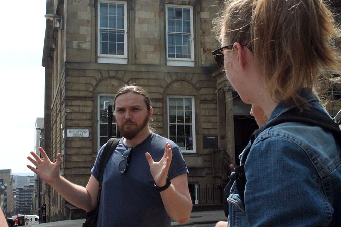 Glasgow: Pubs & History Walking Tour with Beer Tasting - Meeting at Nelson Mandela Place