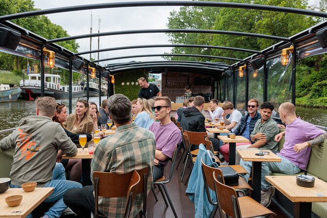 Groningen: Terrace Boat Experience with a Cozy Bar: 1.5 Hours - Roof, heating, toilet, and other practical comforts
