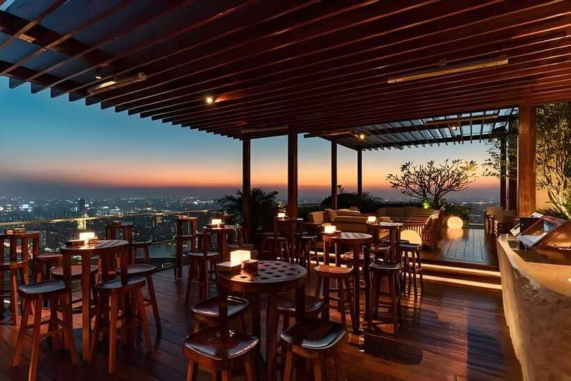 GuangZhou: 70 Floor RoofTop openair Bar, Sunset & Light Show - The food is a generous snack spread, not dinner