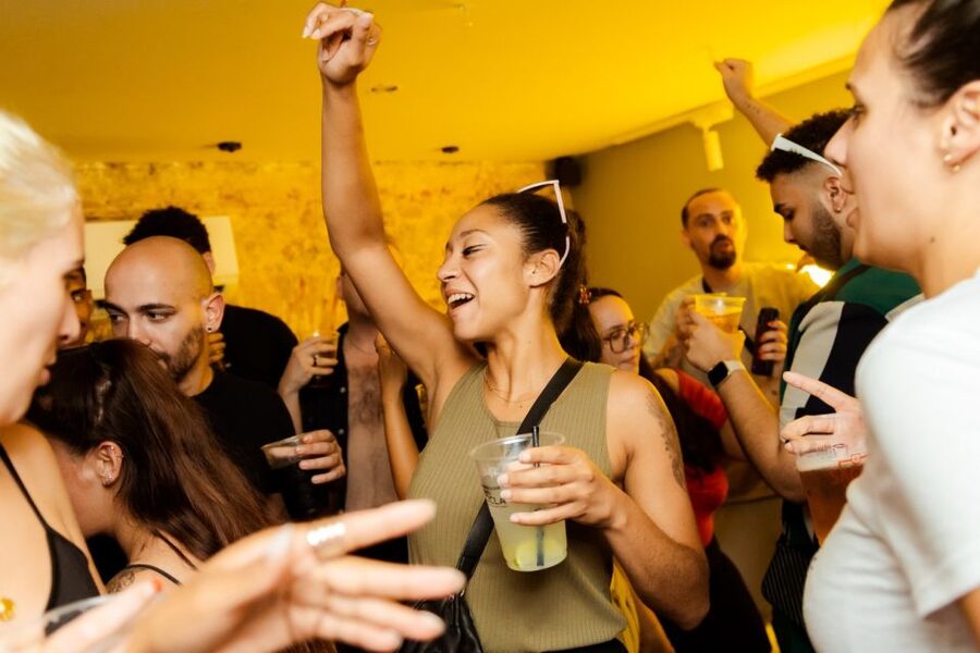 Halloween Haunts: Lisbon Pub Crawl Experience - Who will enjoy this night most