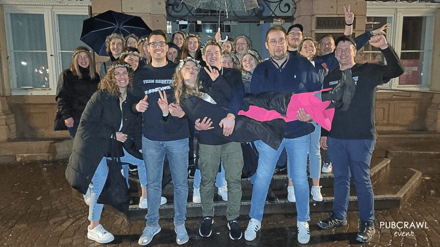 Hannover: Private pub crawl with insider-guide & free shots - What is included, and what still costs extra