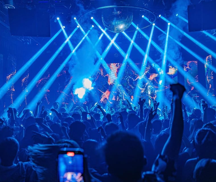 Hanoi: Guided Bar Crawl with Drinks and Nightclub Entry - Key points to know before you book