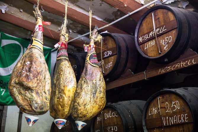 Hidden Bars & Authentic Tapas Journey - The vermut ritual and the role of drinks