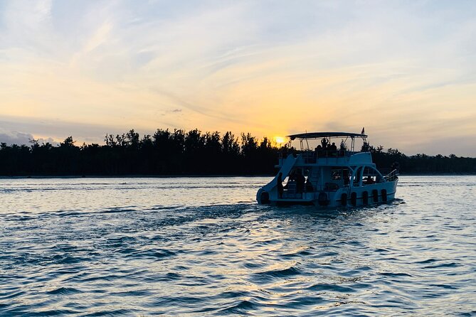 Hip Hop adult only Party Boat with Unlimited drinks& sand-bar - Pickup, capacity, and timing concerns