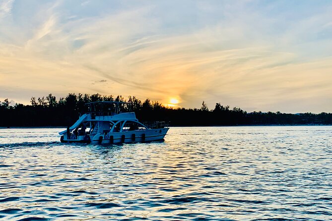 Hip Hop adult only Party Boat with Unlimited drinks& sand-bar - Who will have the best time here