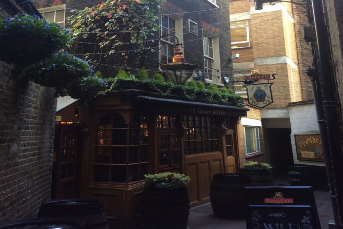 Historic London Pubs Private Walking Tour With Free Drinks! - The Crown Tavern and the Lenin-Stalin story