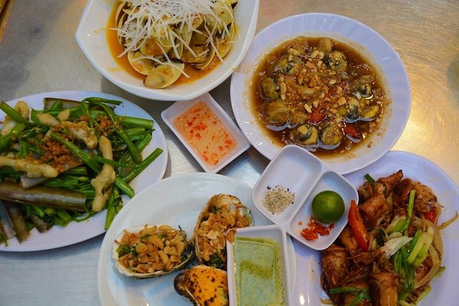 Ho Chi Minh Nightlife & Street Food Tour By Motorbike - What You Actually Eat for Dinner