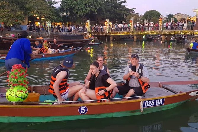 Hoi An Nightlife Tour with Hoi An Ancient Walking Tour, Boat Ride, Night Market - Private Pickup From Da Nang or Hoi An