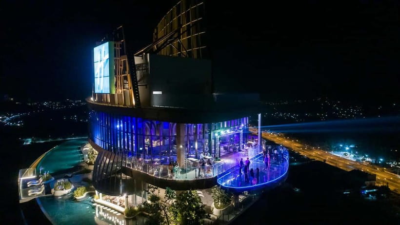 Hua Hin: Vana Nava Sky Bar Rooftop at Holiday Inn - Who will enjoy this Hua Hin rooftop stop