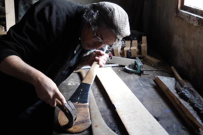 Hurling Experience in Kavanaghs Bar, Freshford, Kilkenny - Price, equipment, and practical value