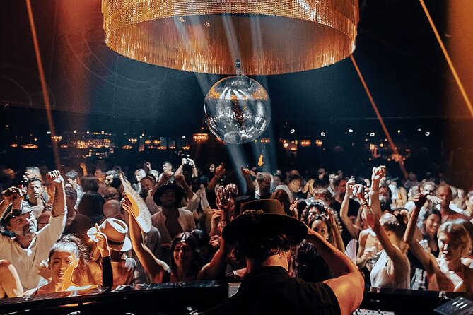 Ibiza: 4 x Nightclub & Pool Party Pass - Cova Santa: a club inside an unusual setting