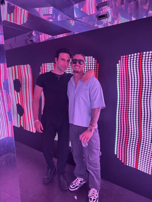 Ibiza: Nightlife Insider Tour with Pre-Club Drinks - Club advice that can save real money