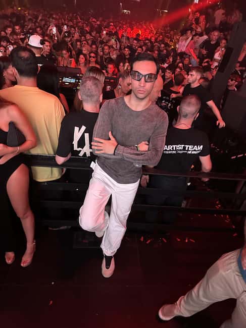 Ibiza: Nightlife Insider Tour with Pre-Club Drinks - Timing, clothes, and practical details