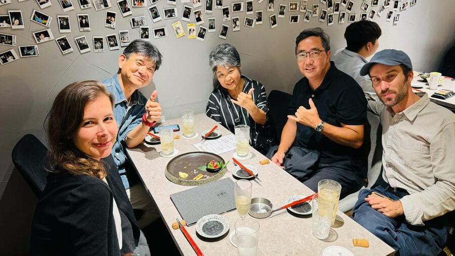 In Fukuoka! Guide to an Izakaya only 100% locals know. - Meeting at Kego Park with a red lantern