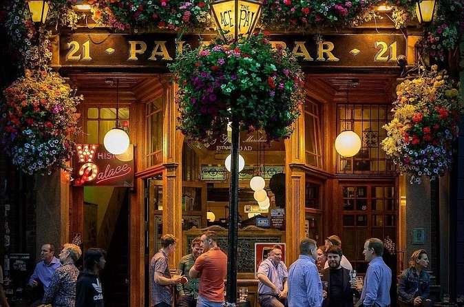 Irish Traditional Pub and History Tour with Expert Local Guide - Final stop: The Palace and the story of Irish whiskey