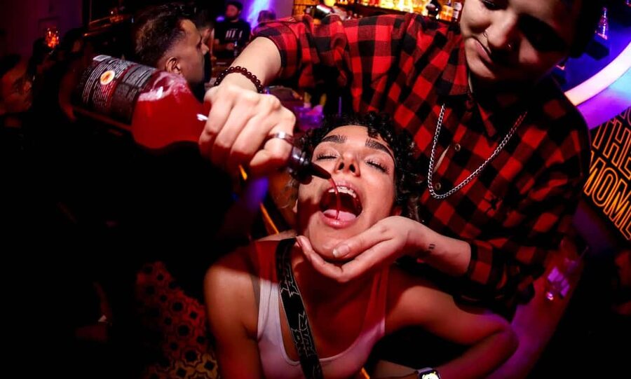 Istanbul: Rooftop Pub Crawl with Party Bus - Three rooftop clubs, three chances to find your mood