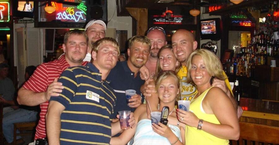 Key West: 2.5-Hour Duval Street Pub Crawl - Group size, pace, and the social experience
