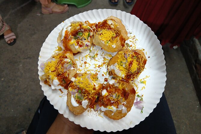 Kolkata Midtown Madness- A Street Food & Nightlife Tour - Why this Kolkata food tour feels different