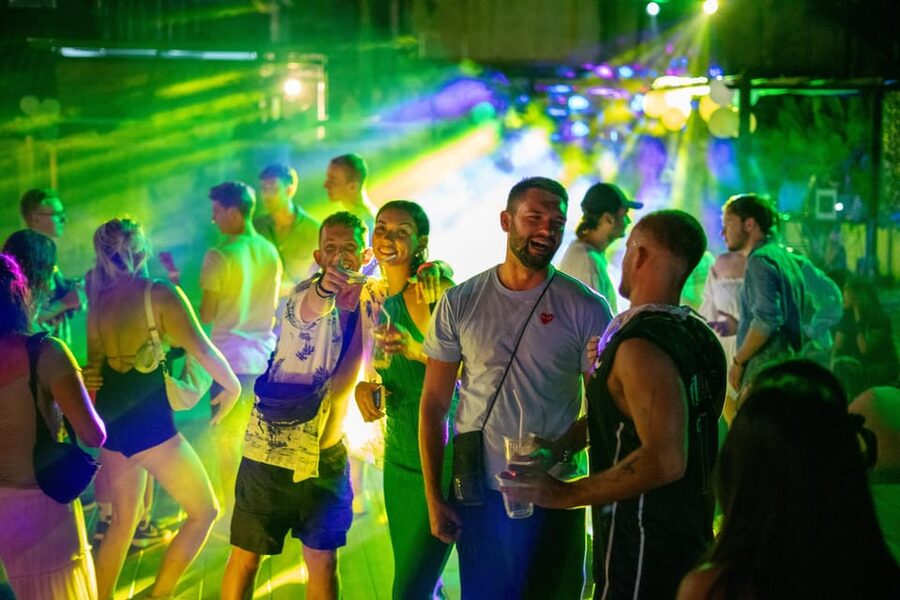 Krabi Pub Crawl - Join Nomads For The Best Night in Ao Nang! - Live music, performances, and a chance to take the stage