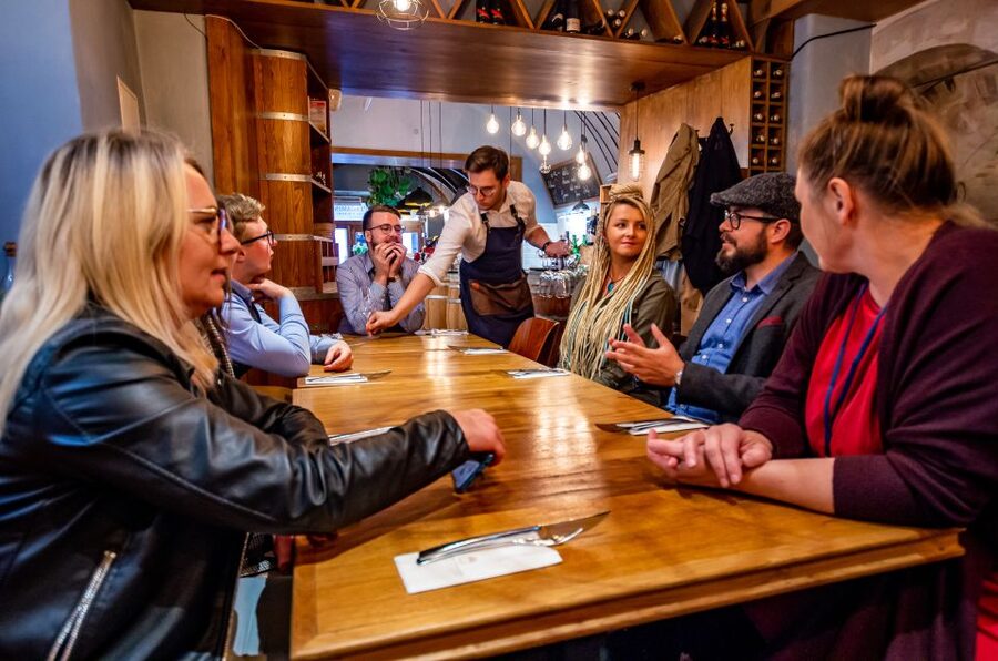 Krakow: Guided Wine Bar Tour with Tastings and Snacks - Key points to know before booking