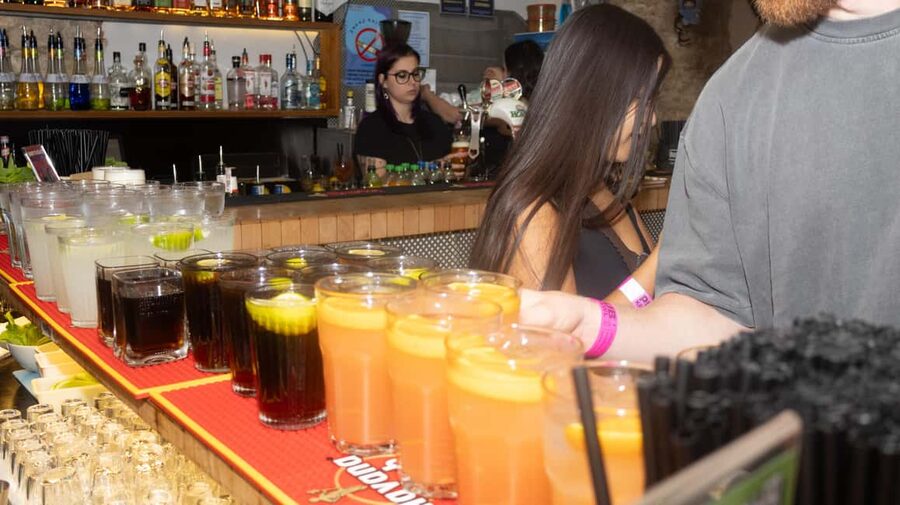 Krakow: Pub Crawl with Shots, Drinks & Skip-the-Line Entry - Practical tips for a better night