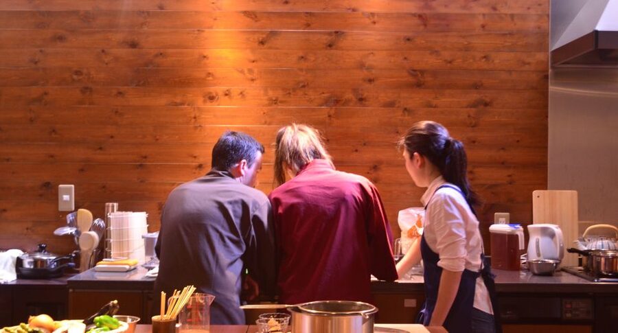 Kyoto: Afternoon Japanese Izakaya Cooking Class - Arriving at Cooking Sun in Shimogyo Ward