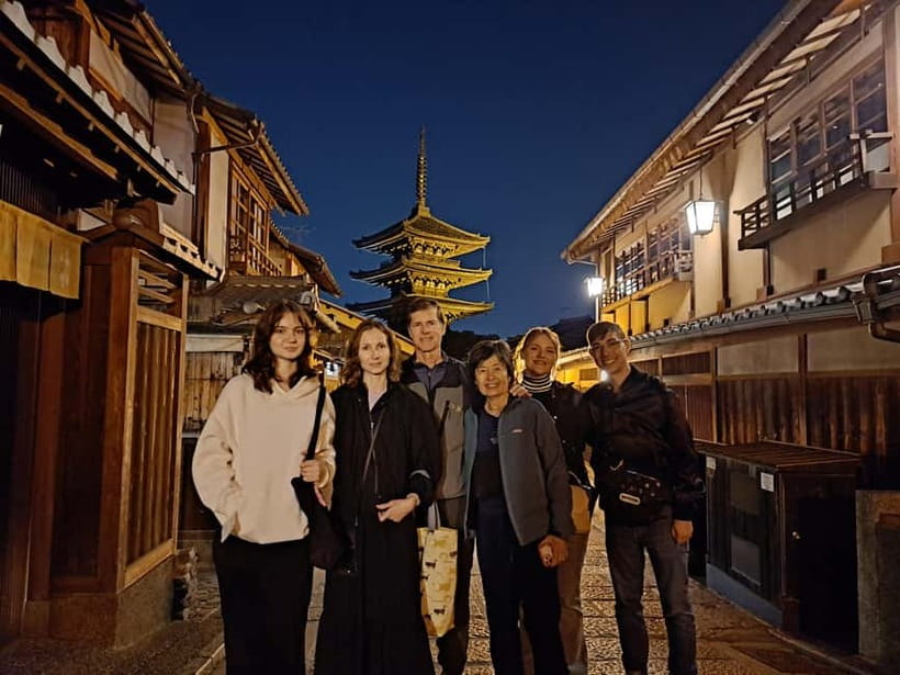 Kyoto: Izakaya Nightlife Tour with Local Guide - Walking, access, and practical limits