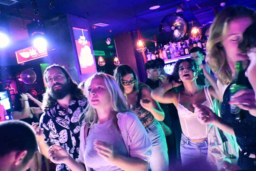 Las Palmas: Weekly Pub Crawl - Three bars with three different moods